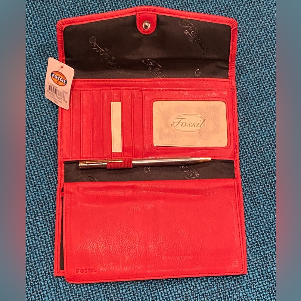 Fossil Coral-Red Leather Envelope Wallet - Picture 3 of 7
